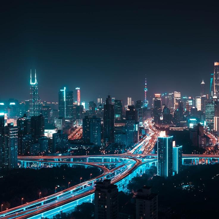 Parents evaluating schools in Germany